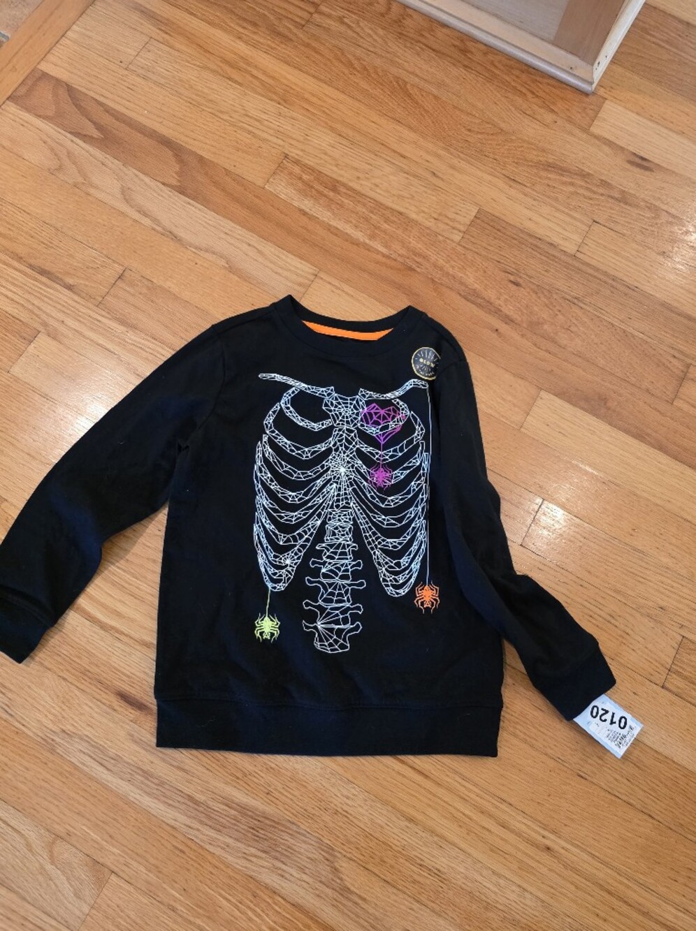 Cat & Jack Skeleton Rib Cage alloween Long Sleeve Graphic Tee